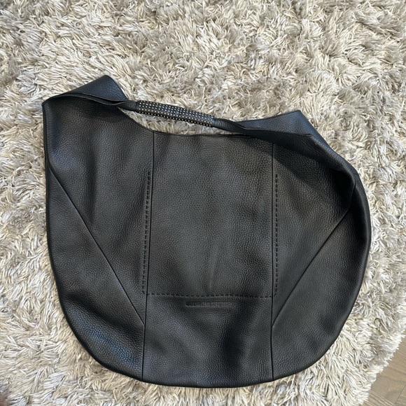 Alexander McQueen Shoulder Bag w/ dust bag (pristine condition) Leather - Picture 3 of 6